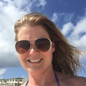 Meet your Posher, Lori